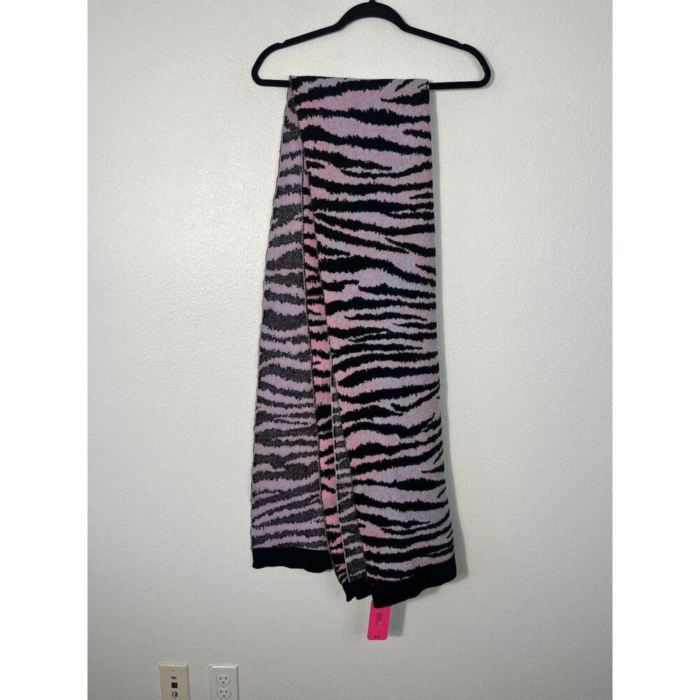 NWT Kenzo x H&M Wool Scarf Animal Print